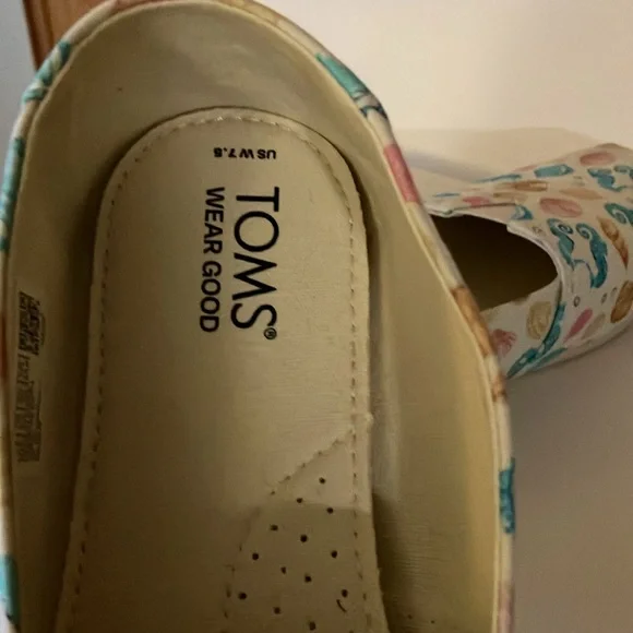 Women’s Tom AlPargata Natural Seashell Print Slip on Shoes Sz 7 1/2  EUC Canvas - Picture 9 of 9